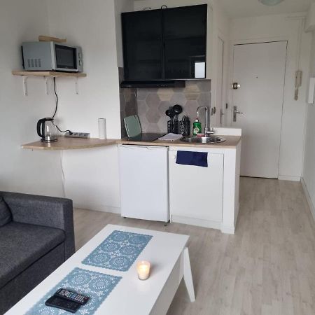 Ferienwohnung Studio Agreable Proche Gare Melun Exterior foto